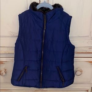 Women’s Puffer Vest With Fur Lining Copper Key